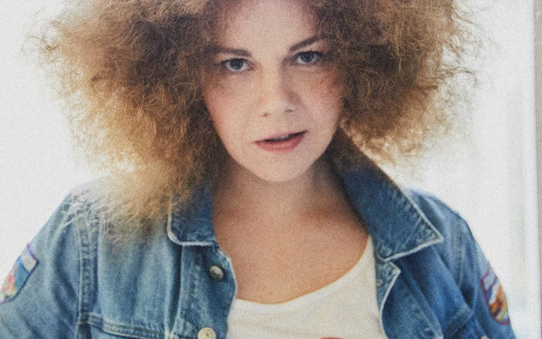 Portrait Sarah Viktoria Frick