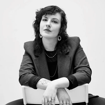 Portrait Elena Kreuzberger