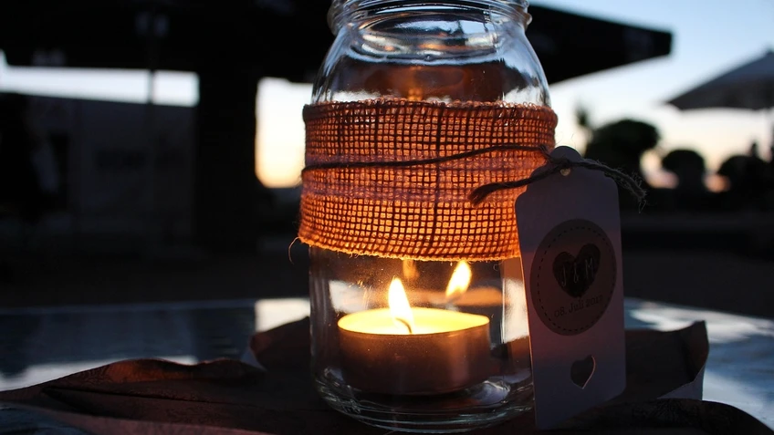 Windlicht mit Kerze