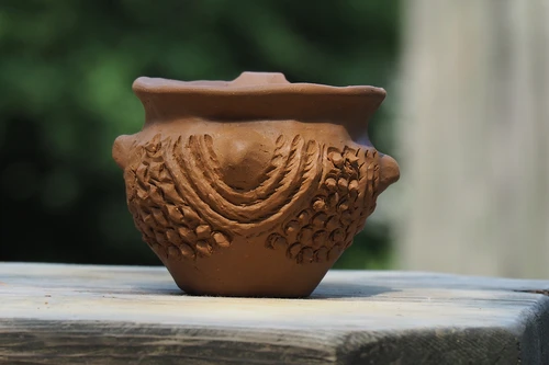 Gefäß aus Keramik