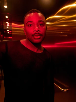Portraitfoto von Cedric Mpaka