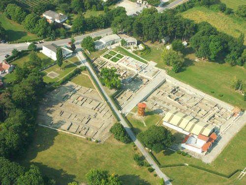 Luftbild des Freilchtgeländes von Carnuntum 