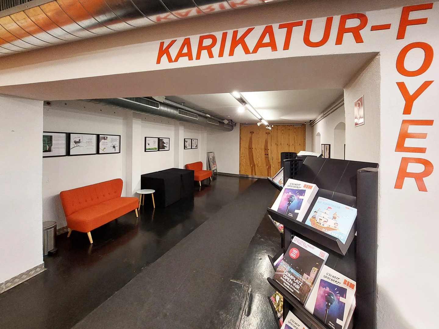 Caricature foyer at Bühne im Hof