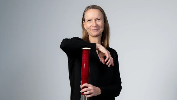 Portraitfoto von Barbara Loewe mit Fagott