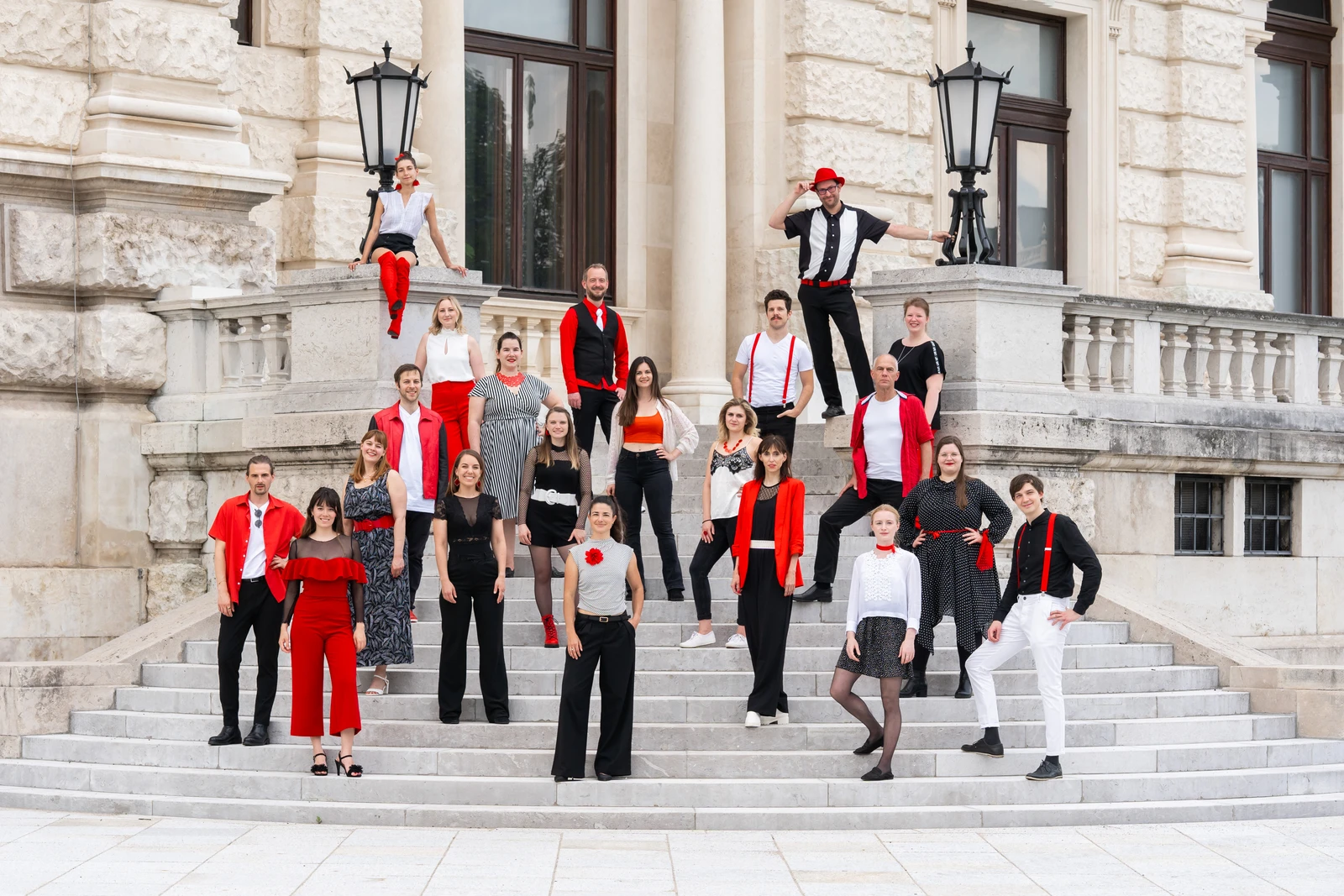 Pressefoto_1_V.O.I.C.E Vienna Pop & Jazz Choir_c_Sebastian Siegel).jpg