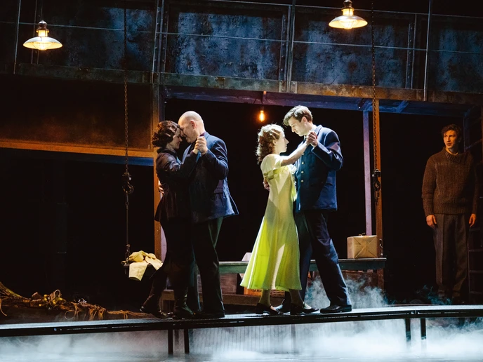 Schauspieler auf einer Bühne