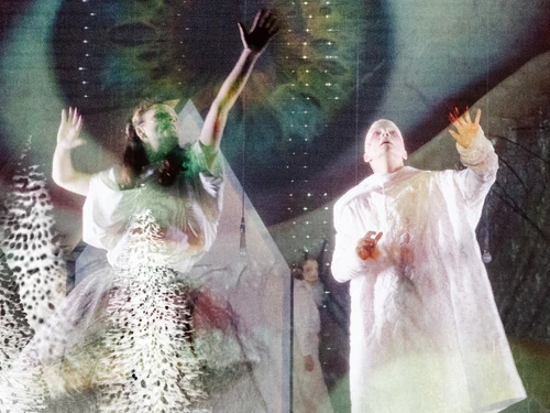 ADV Szenenphoto: Das Schloss