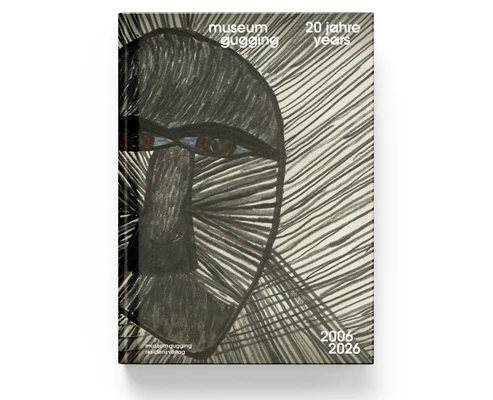 Buchcover mit einer großformatigen, dunkel schraffierten Zeichnung eines stilisierten Kopfes mit langen, strahlenförmigen Linien, die vom Zentrum nach außen verlaufen. Oben stehen die weißen Schriftzüge ‚museum gugging‘ und ‚20 jahre / years‘, unten rechts die Jahreszahlen ‚2006–2026‘