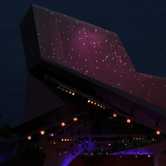 Illuminated Wolkenturm