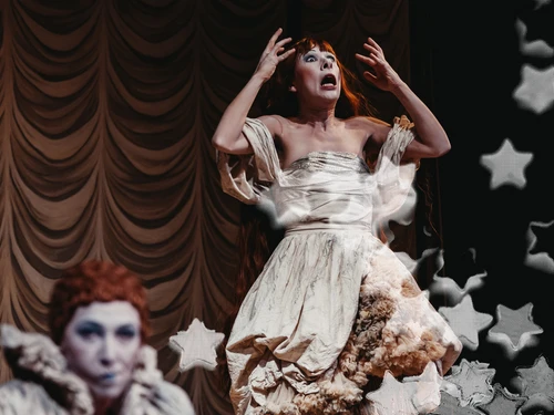 ADV Szenenphoto: Die eingebildete Kranke