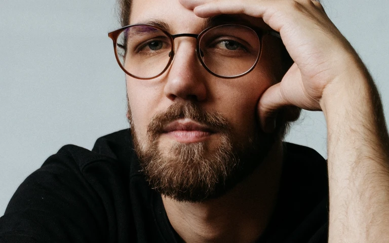 Portraitfoto Thorben Schumüller