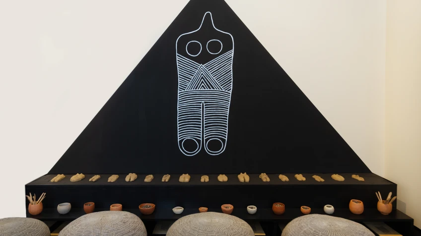 Objects in the exhibition “the language of the goddesses”