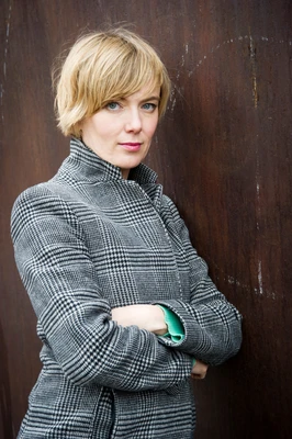 Portrait Julia Hölscher