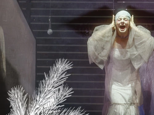 ADV Szenenphoto: Das Schloss