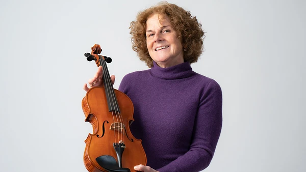 Portraitfoto von Susanne Stockhammer mit 