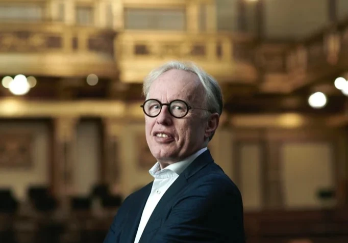 Portraitfoto Martin Haselböck