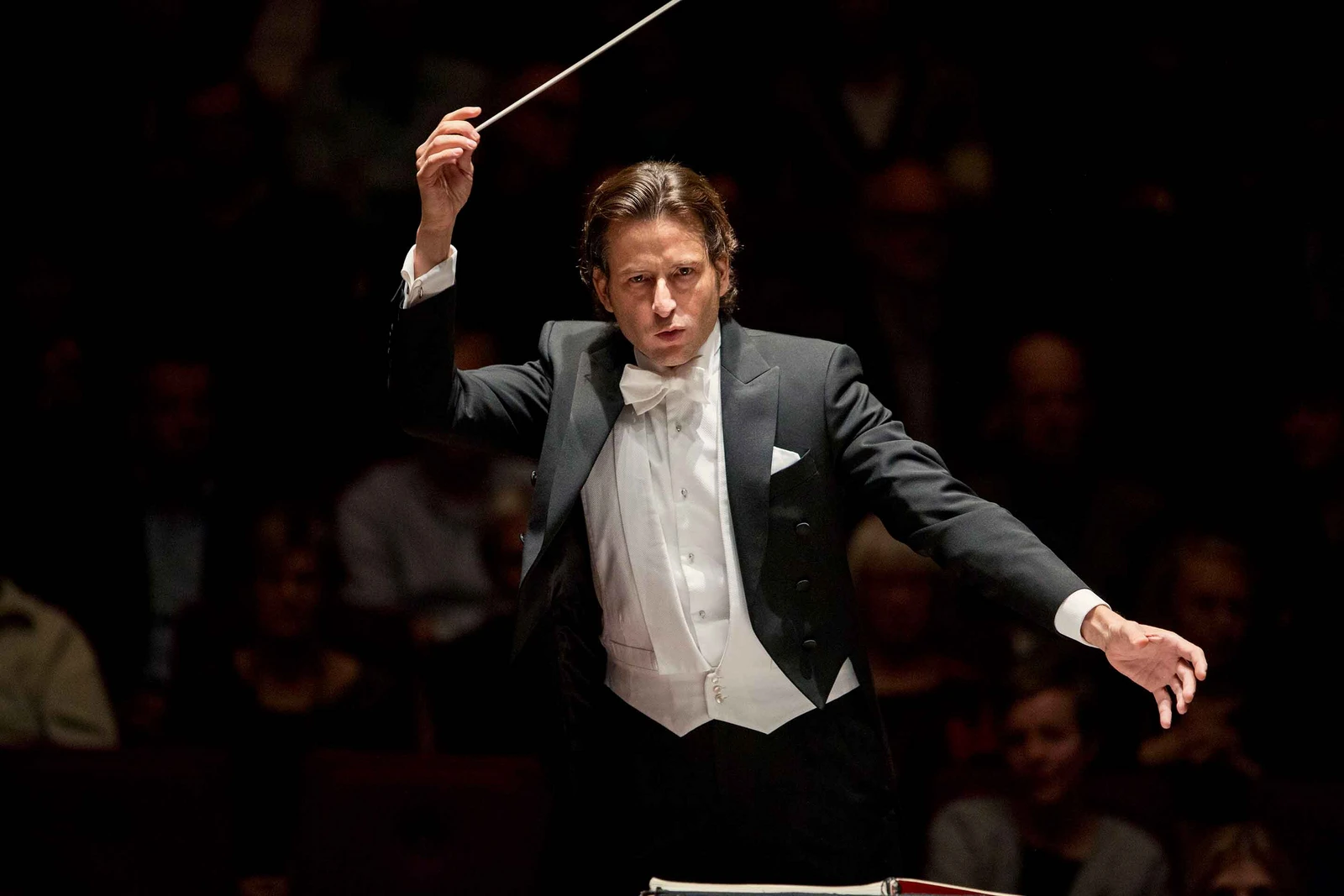 Tonkünstler-Orchester / Gustavo Gimeno