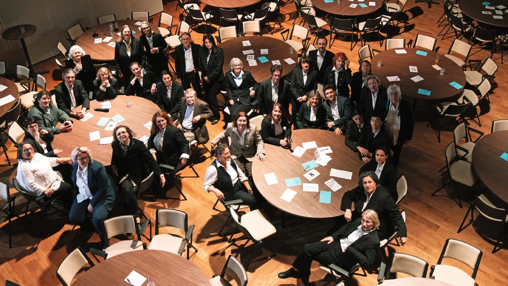 Szenenfoto Was fehlt Ihnen zum Glück-Fragebogen