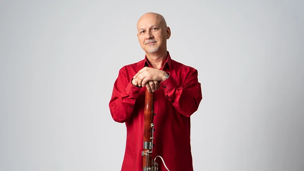 Portraitfoto von Andor Csonka mit Fagott