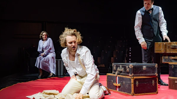 Mrs. C./Charlotte (Julia Stemberger), Teo (Nils Arztmann), Groupier (Alex Kapl)