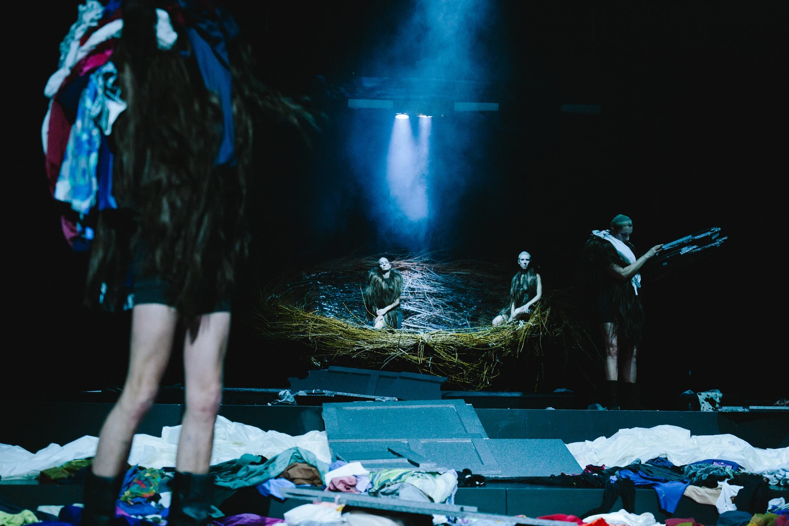 Angabe der Person, Julian Tzschentke, Bettina Kerl, Laura Laufenberg, Julia Kreusch ©ApolloniaTheres