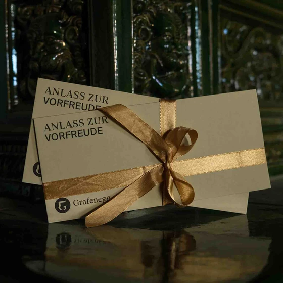 Grafenegg card cases gift-wrapped