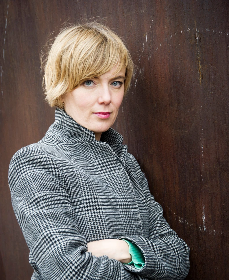 Portrait Julia Hölscher