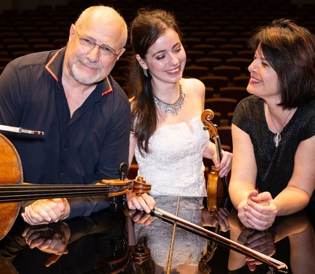 Portrait der drei Musiker des Smetana Trios