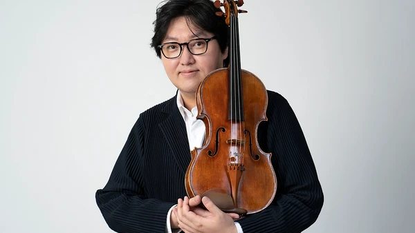 Portraitfoto von Se Ho Ha mit Viola